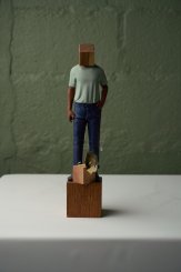 SÉRIE FLORESCER, ESCULTURA ABRIGO #2,