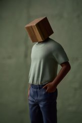 SÉRIE FLORESCER, ESCULTURA ABRIGO #2,