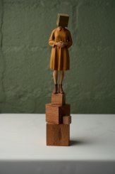 SÉRIE FLORESCER, ESCULTURA ABRIGO #3,