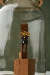 SÉRIE FLORESCER, ESCULTURA ABRIGO #5,