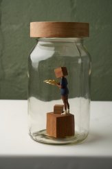 SÉRIE FLORESCER, ESCULTURA ABRIGO #5,