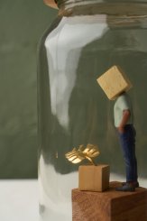 SÉRIE FLORESCER, ESCULTURA ABRIGO #6,