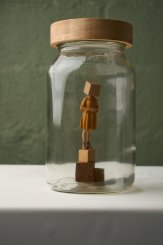 SÉRIE FLORESCER, ESCULTURA ABRIGO #7,