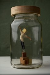 SÉRIE FLORESCER, ESCULTURA ABRIGO #8