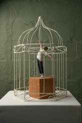 SÉRIE FLORESCER, ESCULTURA LIBERDADE