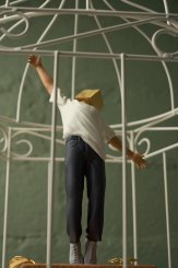 SÉRIE FLORESCER, ESCULTURA LIBERDADE