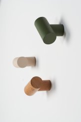 Coleção Benta, Cabideiro