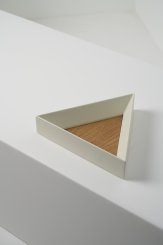 DPT027, Centro de Mesa Triângulo