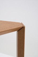 DPT035, Mesa Lateral Tríplice